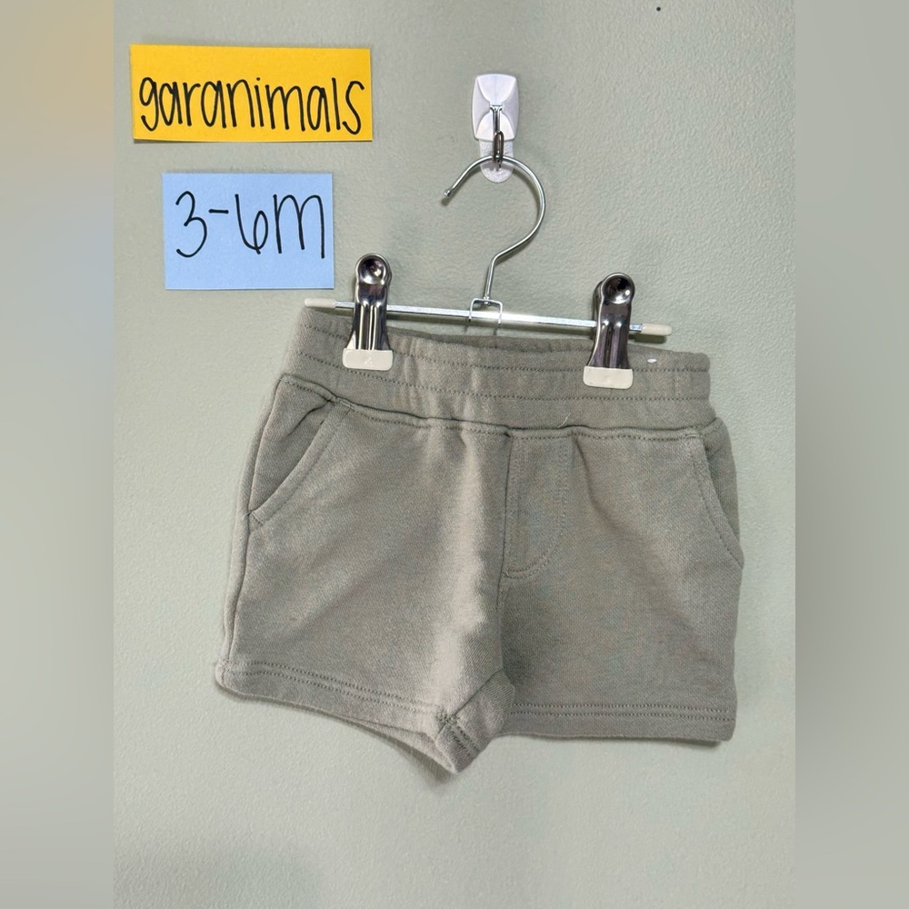 NWOT Infant Garanimals Olive Green Shorts, 3-6 Months